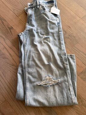 NWT LOW RISE BAGGY Arizona Jean Company Light Blue Distressed Women's Jeans